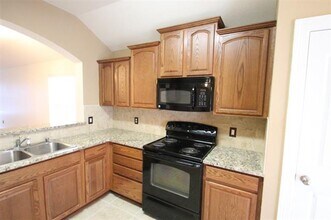 300 Bluefinch Dr in Little Elm, TX - Building Photo - Building Photo