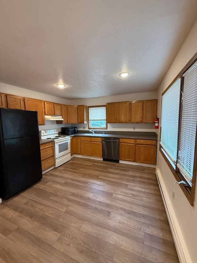 1516 Latouche St in Anchorage, AK - Building Photo - Building Photo