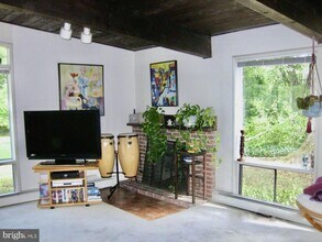 51 Clover Ln in Princeton, NJ - Building Photo - Building Photo