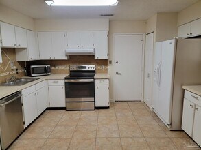 7150 Plantation Rd in Pensacola, FL - Building Photo - Building Photo