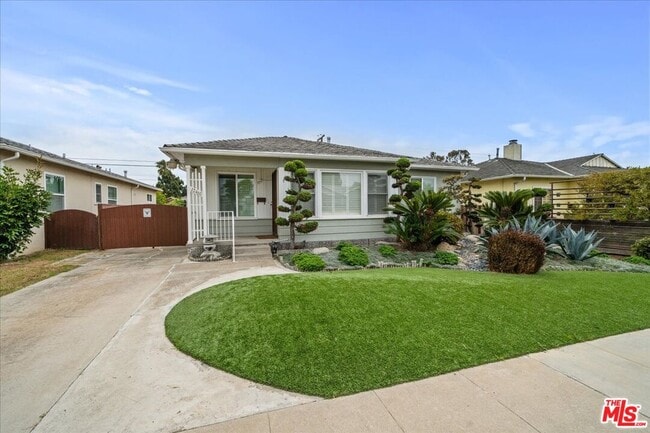 property at 12468 Rubens Ave
