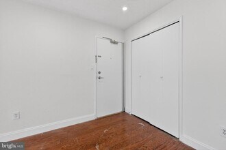 16 S Van Dorn St in Alexandria, VA - Building Photo - Building Photo