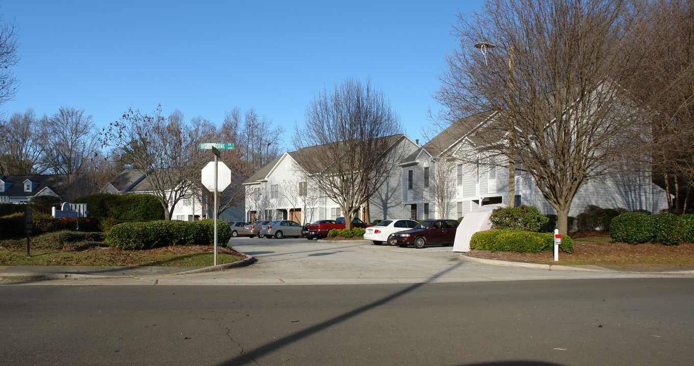 Lenox East in Durham, NC - Building Photo