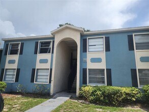 2503 N Alafaya Trail in Orlando, FL - Building Photo - Building Photo