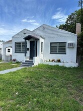1836 NW 33rd St in Miami, FL - Building Photo - Building Photo