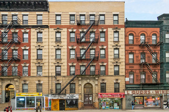 522 Metropolitan Ave in Brooklyn, NY - Foto de edificio - Building Photo