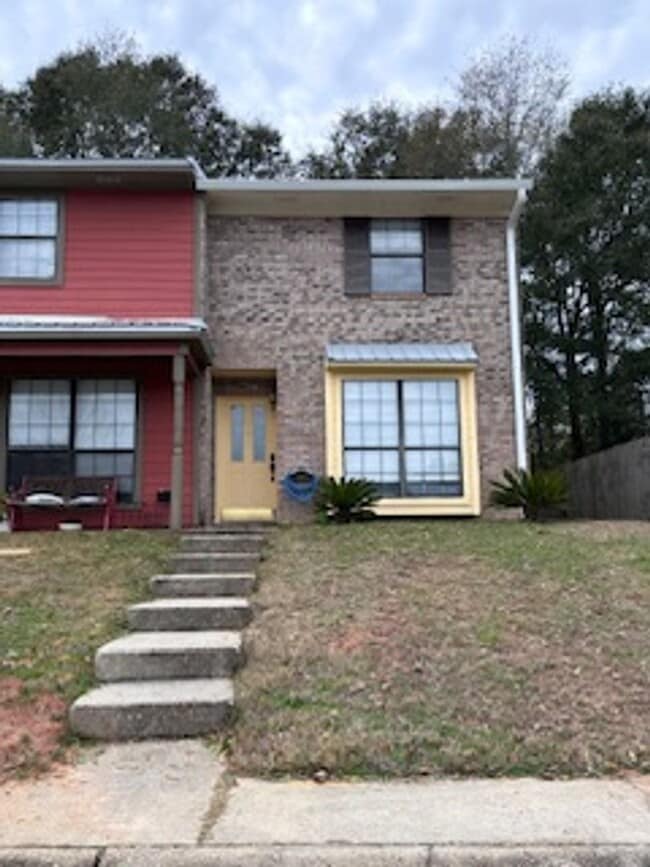 property at 181 Lakeview Dr