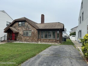 39 Parkway in Point Pleasant Beach, NJ - Building Photo - Building Photo