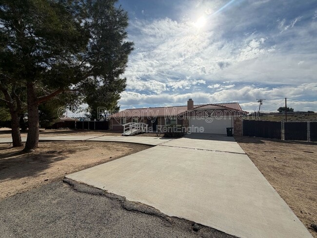 15006 Tuscola Rd in Apple Valley, CA - Building Photo - Building Photo