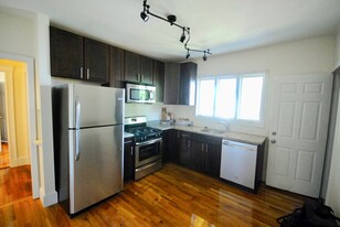 98 Montebello Rd, Unit 3 in Boston, MA - Building Photo