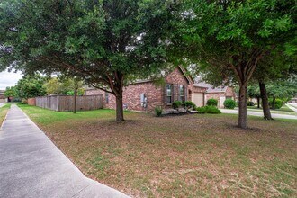 2955 Angelina Dr in Round Rock, TX - Building Photo - Building Photo