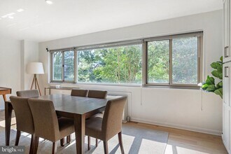4600 Connecticut Ave NW in Washington, DC - Building Photo - Building Photo