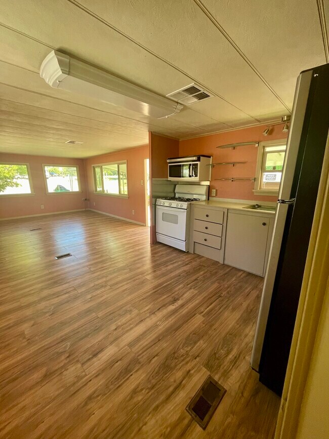 1120 N Justice Dr in Oracle, AZ - Building Photo - Building Photo