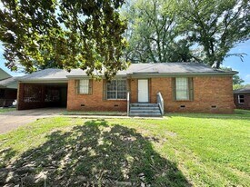 5157 Horn Lake Rd in Memphis, TN - Building Photo