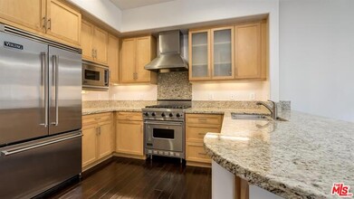 4050 Glencoe Ave in Marina Del Rey, CA - Building Photo - Building Photo