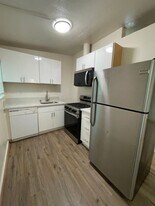 1720-1722 10th St in Oakland, CA - Building Photo