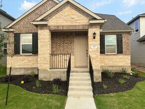 212 Flowers Ave in Hutto, TX - Building Photo - Building Photo