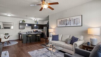 Springs at Knapp’s Crossing in Grand Rapids, MI - Building Photo