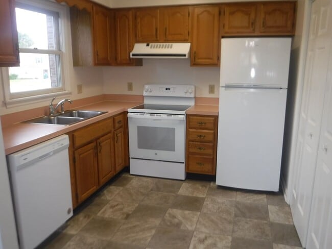 610 Victoria Dr in Greencastle, PA - Building Photo - Building Photo