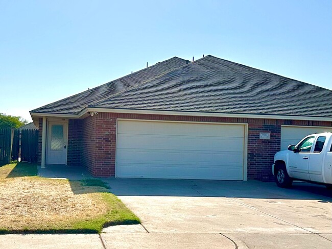 property at 708 N Englewood Ave
