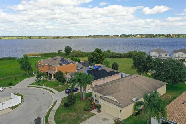 1886 Van Gogh Dr in Auburndale, FL - Building Photo - Building Photo