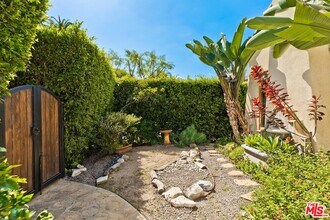 503 N Vista St in Los Angeles, CA - Building Photo - Building Photo