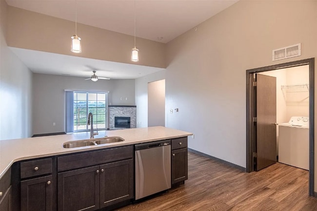2869 Spring Rose Cir in Coralville, IA - Building Photo - Building Photo