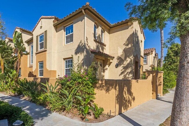 1969 Caminito De La Cruz in Chula Vista, CA - Building Photo - Building Photo