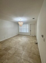 3549 Forest Hill Blvd in Palm Springs, FL - Building Photo - Building Photo