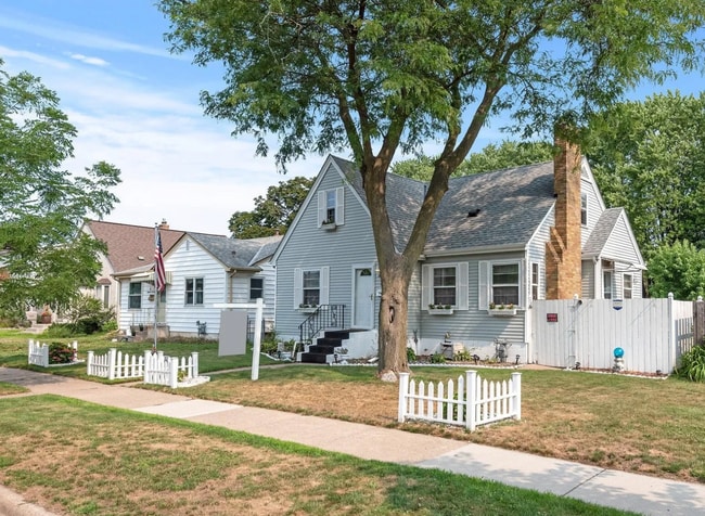 property at 1811 Nevada Ave E