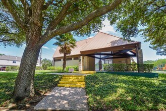 6428 Alisa Ln in Houston, TX - Building Photo - Building Photo