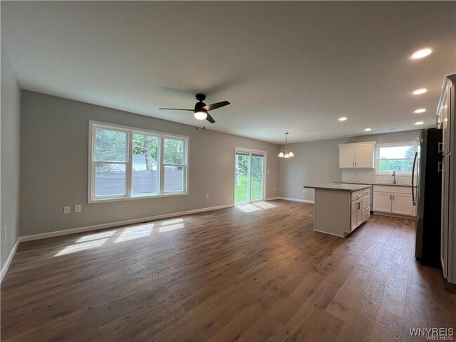 property at 1589 Center Rd