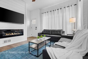 1333 Rhode Island St in Sturgeon Bay, WI - Building Photo