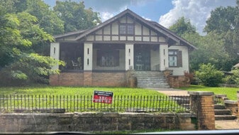 1721 Clarendon Ave in Bessemer, AL - Building Photo