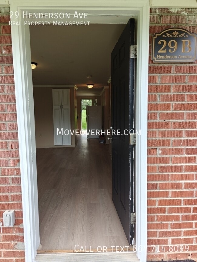 29 Henderson Ave in Greenville, SC - Building Photo - Building Photo