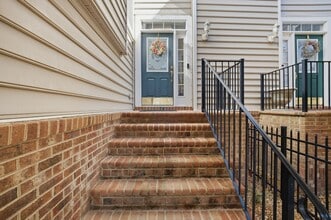 1005 Bay Breeze Dr in Suffolk, VA - Building Photo - Building Photo