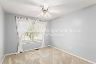 8850 Juneberry Rd in Lewis Center, OH - Building Photo - Building Photo