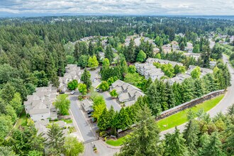 Regency Ridge Condominiums in Federal Way, WA - Building Photo - Building Photo