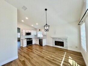 31959 Corte Avalina in Temecula, CA - Building Photo - Building Photo