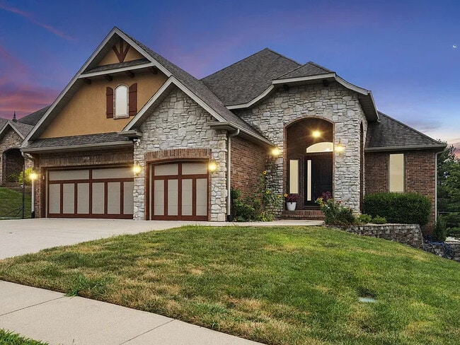 2956 S Ranch Dr