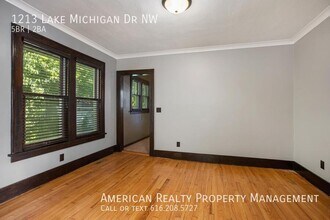 1213 Lake Michigan Dr NW in Grand Rapids, MI - Building Photo - Building Photo