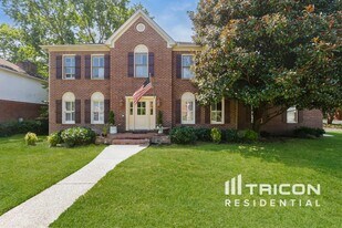 1404 Buckingham Cir in Franklin, TN - Building Photo