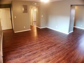 4115 Warwick Blvd-Unit -4 in Kansas City, MO - Building Photo - Building Photo