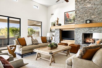 9894 E Miramonte Dr in Scottsdale, AZ - Building Photo - Building Photo