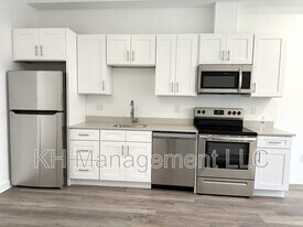 5146 Ranstead St in Philadelphia, PA - Building Photo