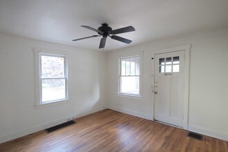 316 Whitney Ave in Pittsburgh, PA - Building Photo - Building Photo