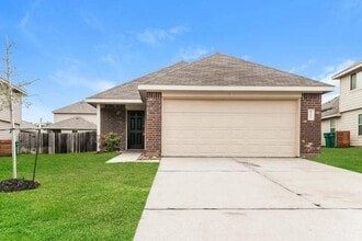 13815 Winding Path Ln in Willis, TX - Building Photo - Building Photo