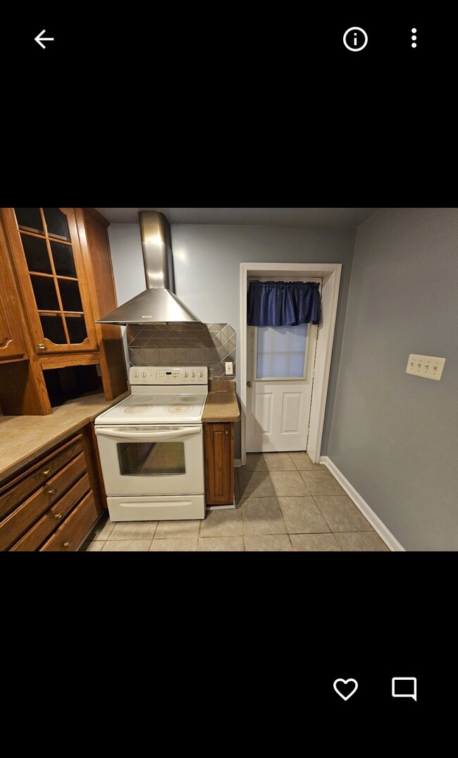 property at 3251 Livingston Rd