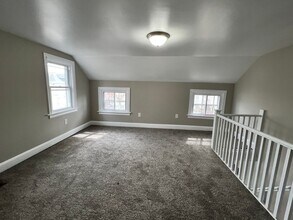38 E Penn St-Unit -Apt 3 in Carlisle, PA - Building Photo - Building Photo