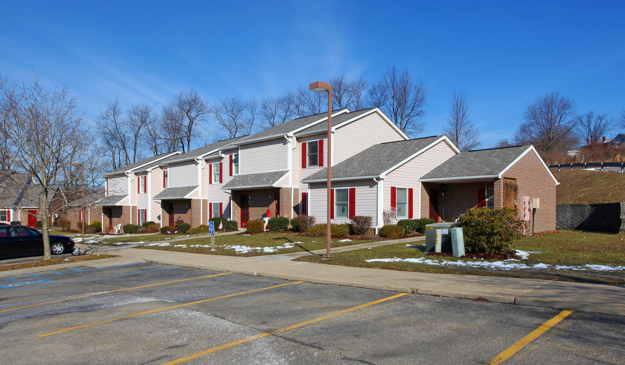 Harrison City Commons in Harrison City, PA - Building Photo